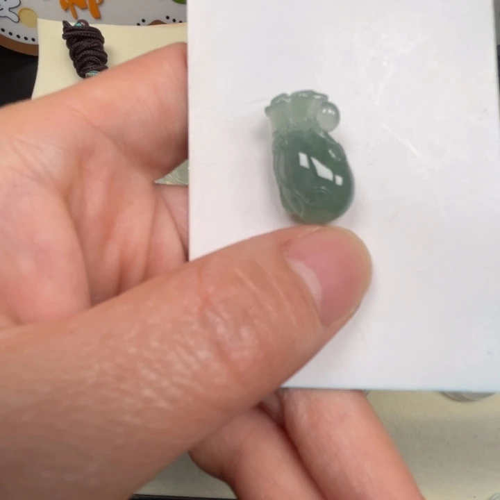 翡翠未镶嵌吊坠(不含链)翡翠