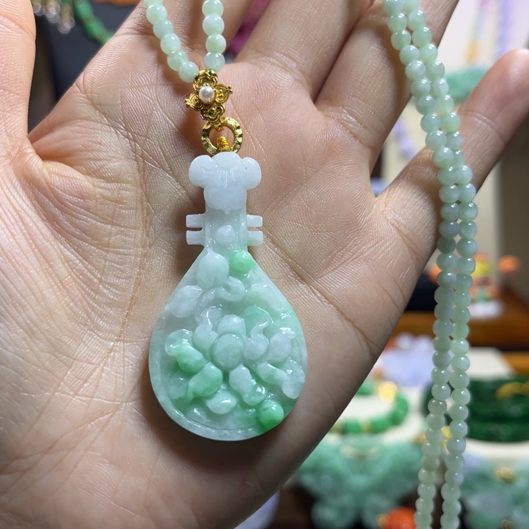 翡翠未镶嵌颈饰天然翡翠