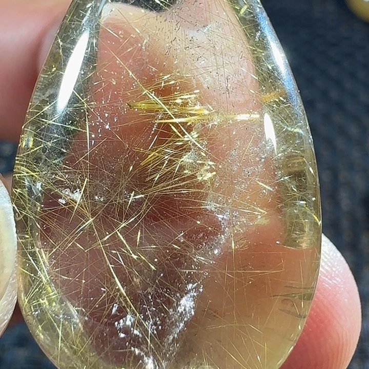 未镶嵌颈饰水晶张*辉