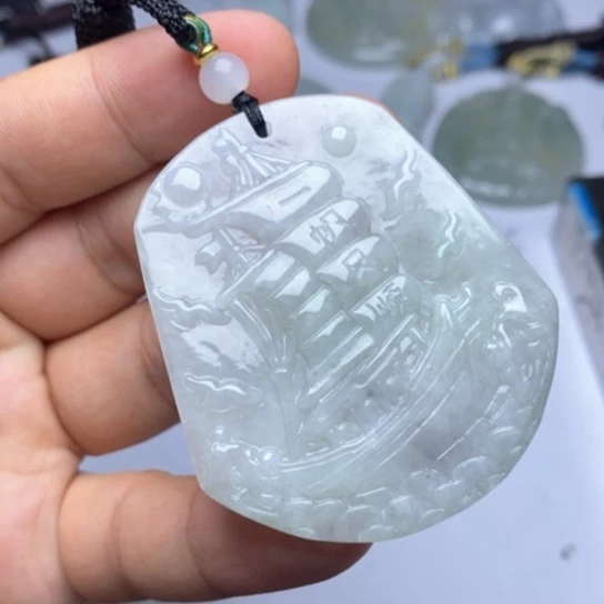 颈饰未镶嵌翡翠翡翠