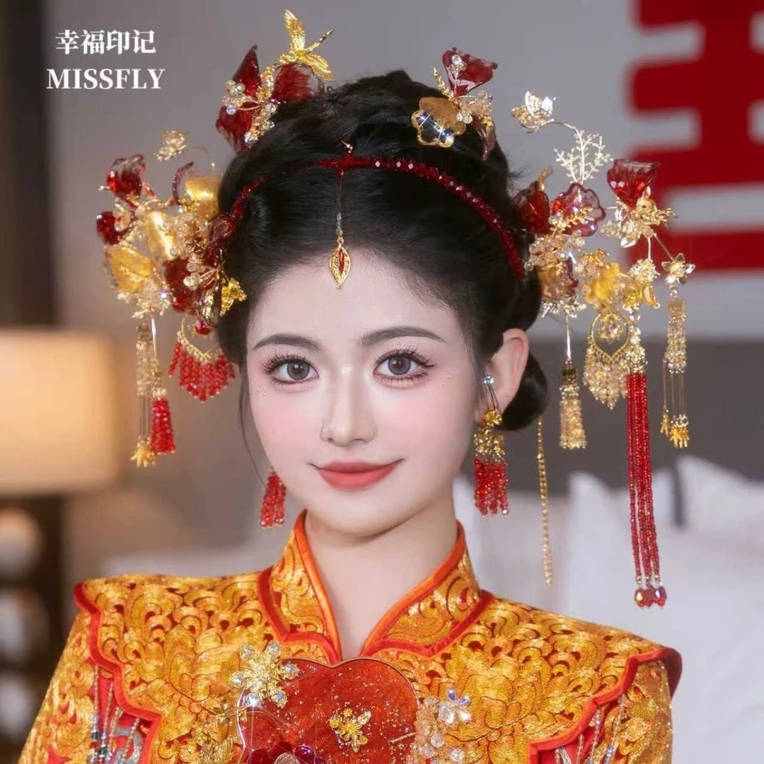 龙凤褂头饰新娘新中式金红色秀禾旗袍汉服马面裙发饰眉心坠超减龄