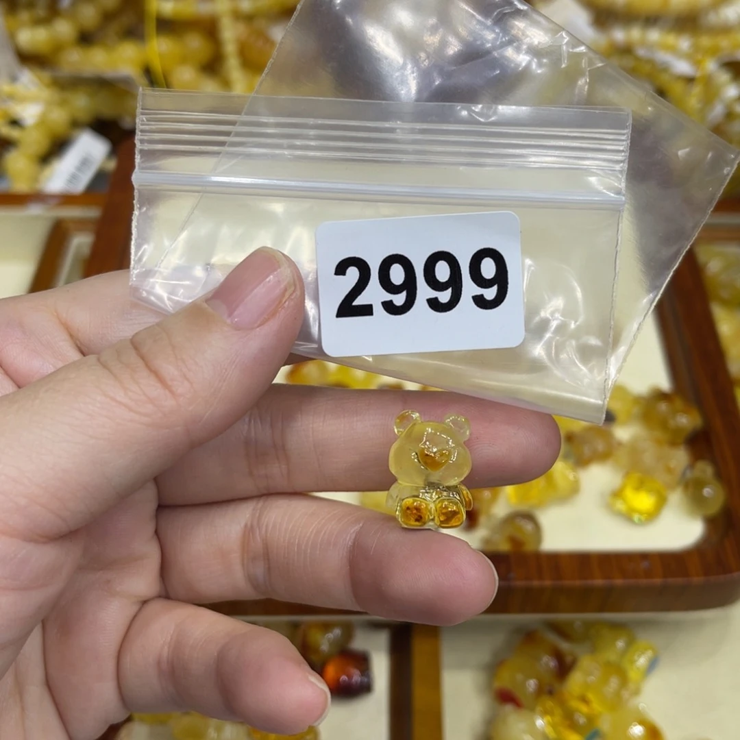 琥珀珠宝奇石未镶嵌