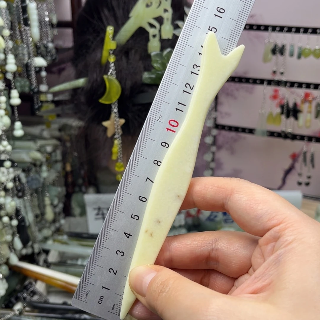 岫玉未镶嵌发饰长度15厘米左右