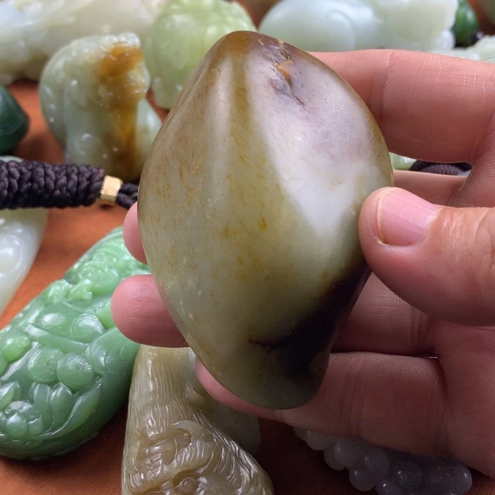 未镶嵌和田玉挂件