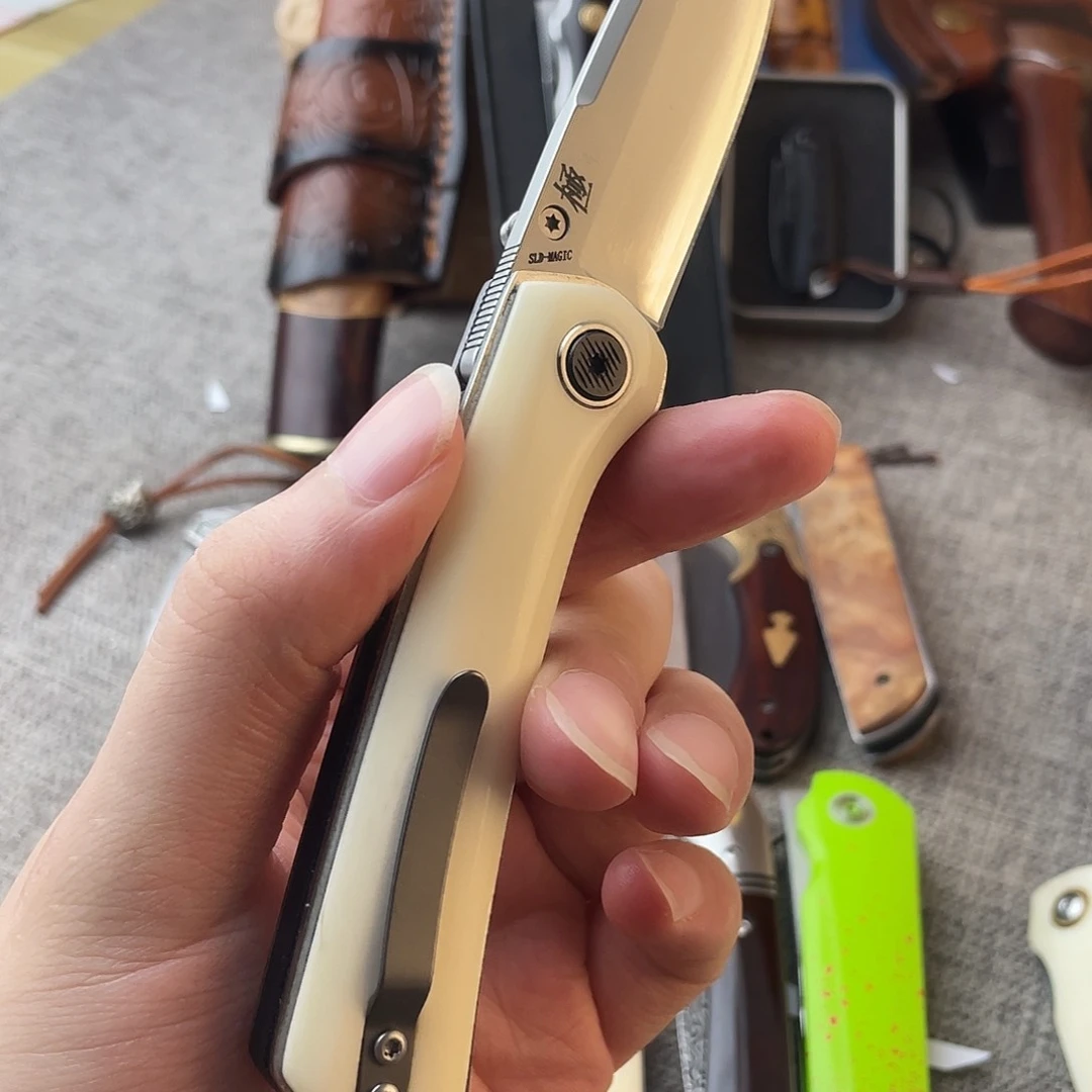 ?*大马士革多功能工具