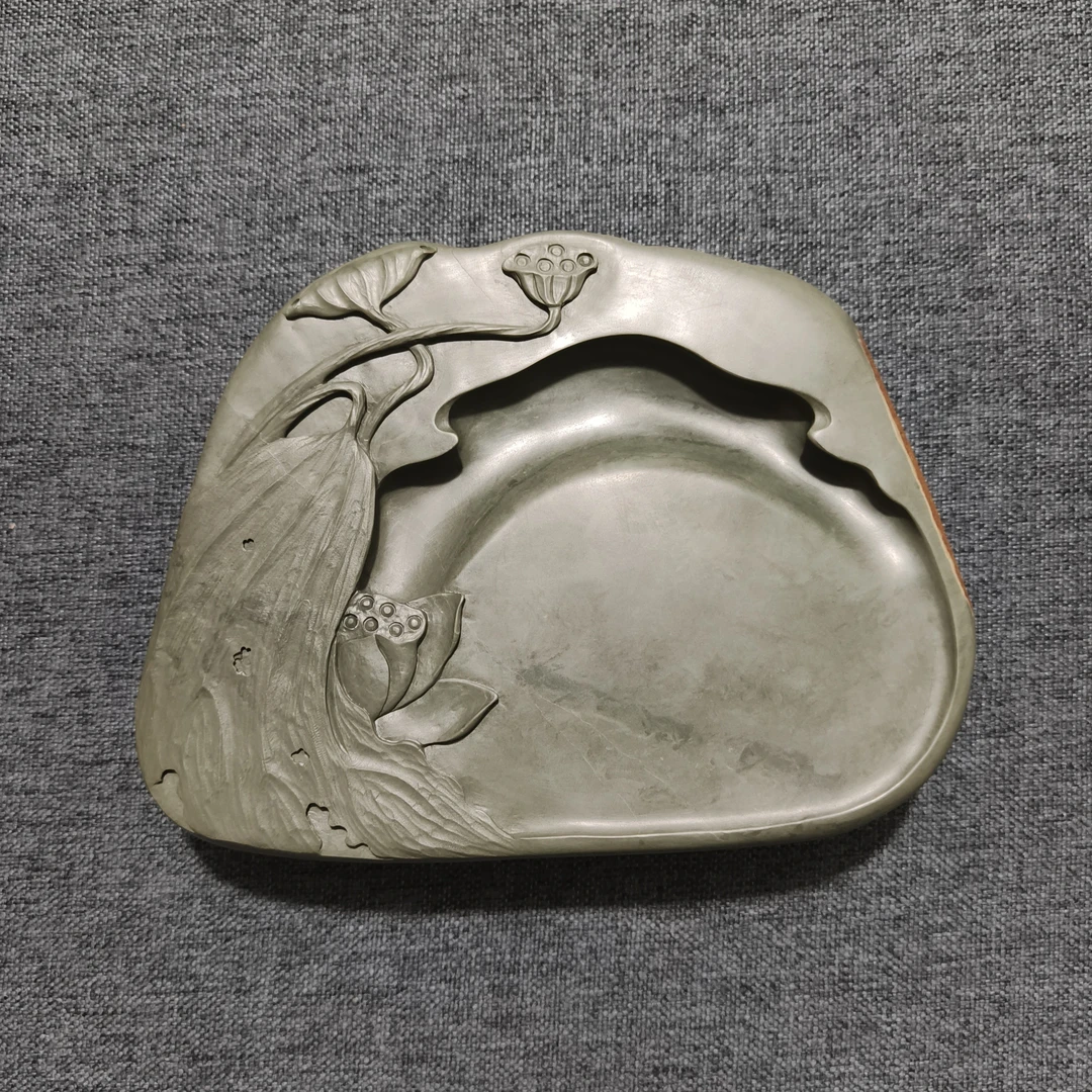 老坑洮砚，喇嘛崖老坑鸭头绿荷花池砚，尺寸16.5*12.5*3.1厘米