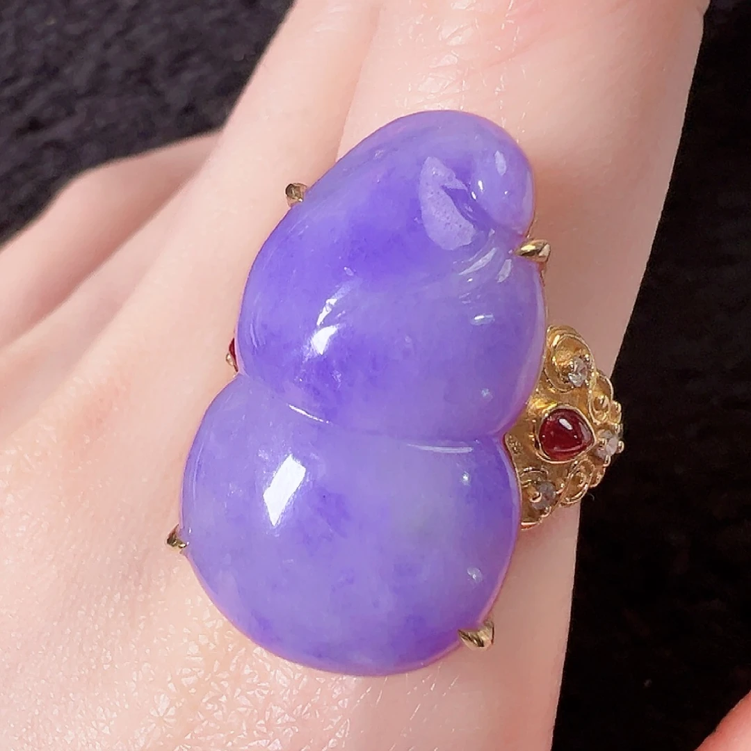 翡翠18K金镶嵌戒指签收后24小时鉴赏期，过时不退