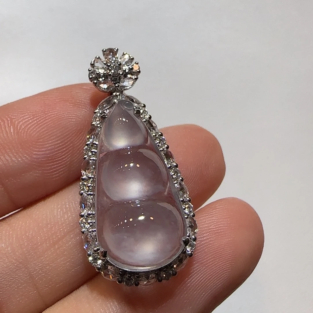 翡翠18K金镶嵌吊坠(不含链)福豆