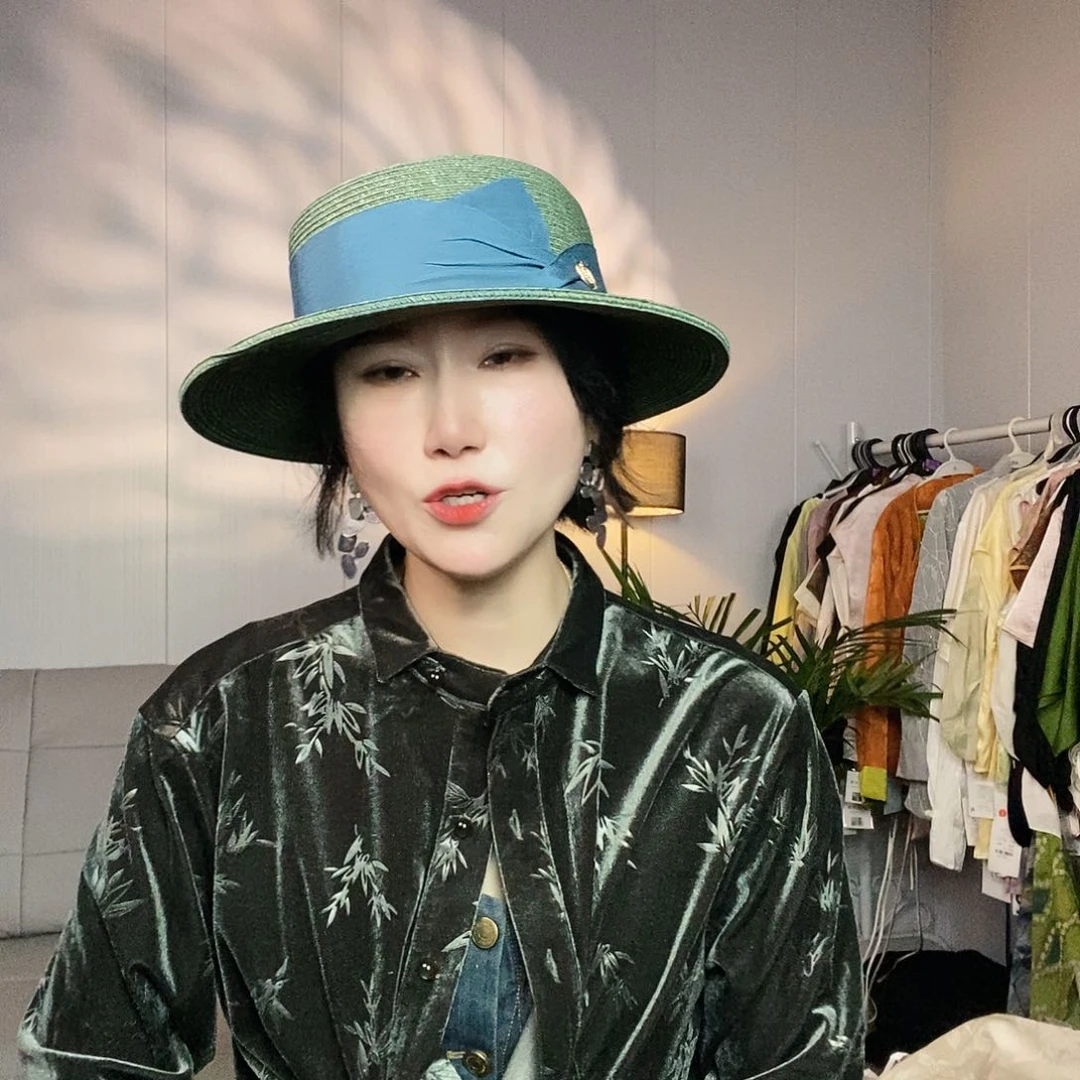 绿色竹叶真丝绒衬衣