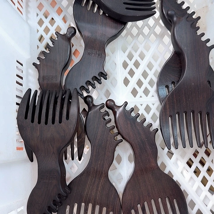 紫光檀凤凰梳子瑕疵款