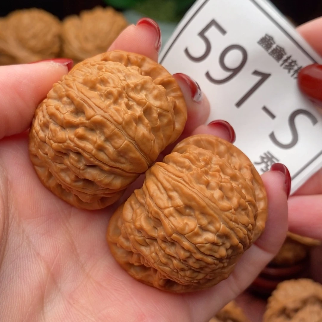 文玩核桃把件白狮41