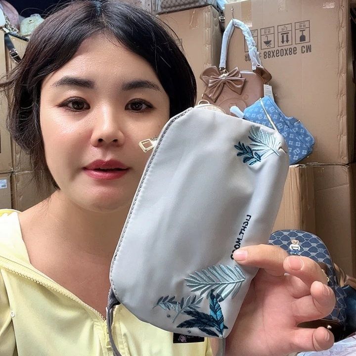 PVC包包包包包包吧