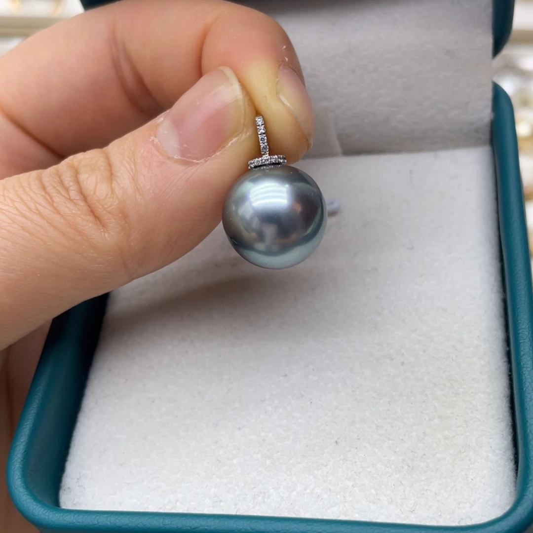 18K金镶嵌海水珍珠吊坠(不含链)