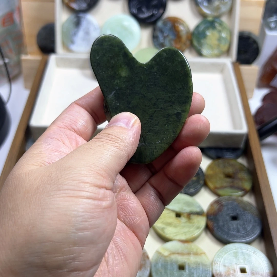 牙***烟蛇纹石玉合金颈饰