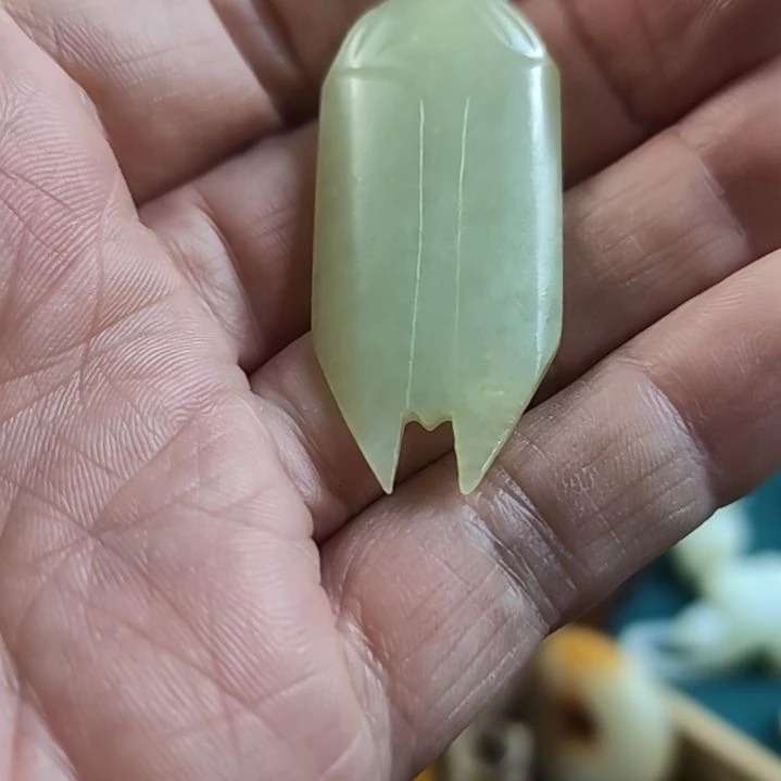 和田玉（糖玉）未镶嵌挂件
