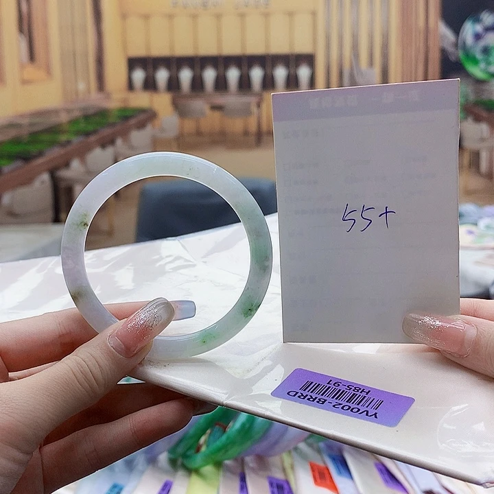 翡翠手镯未镶嵌Hgg