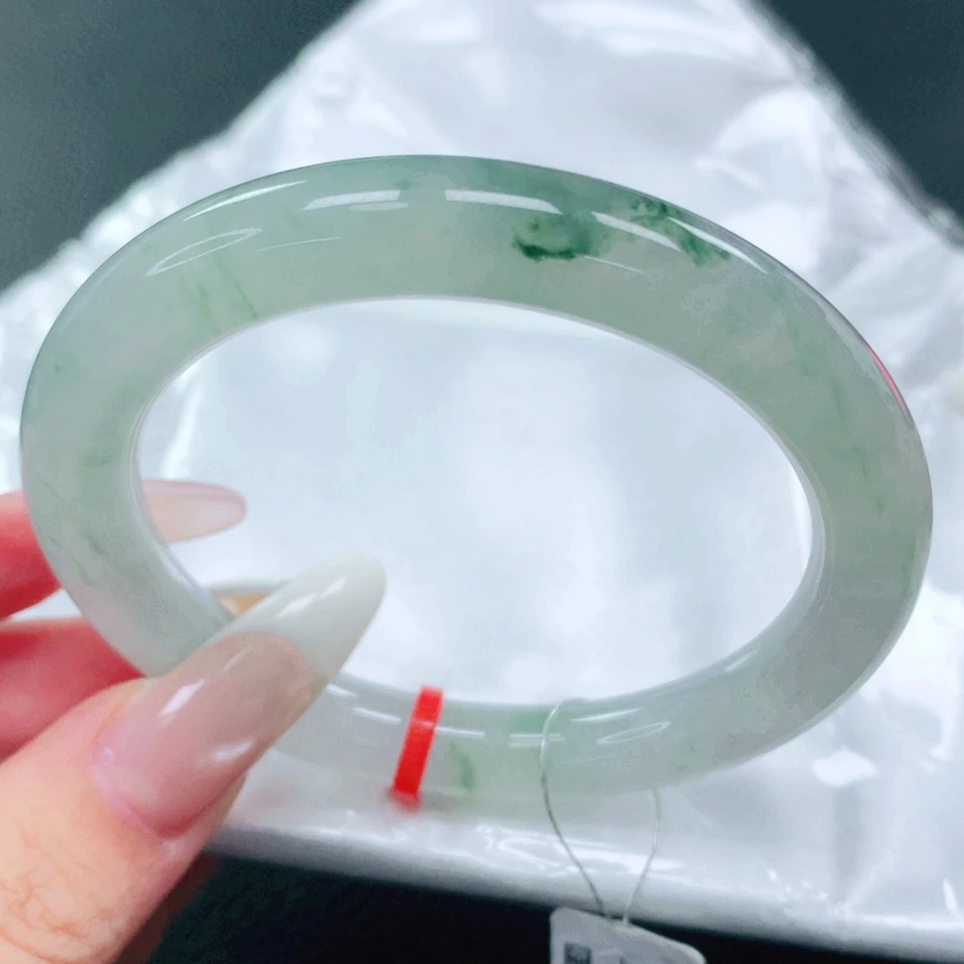未镶嵌手镯翡翠54。