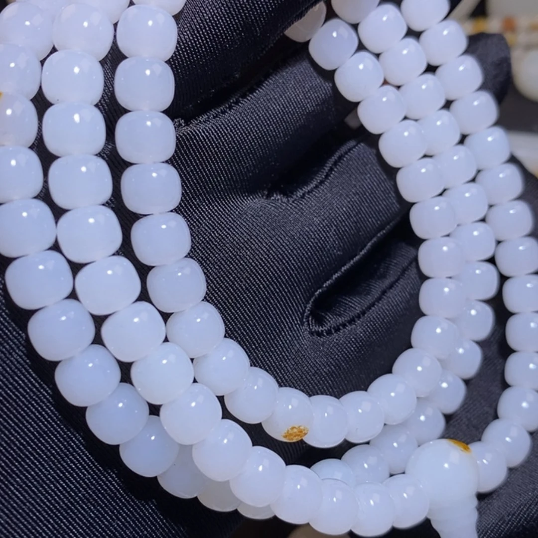 方***源和田玉未镶嵌手链