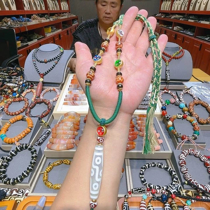 未镶嵌玛瑙/玉髓珠宝奇石