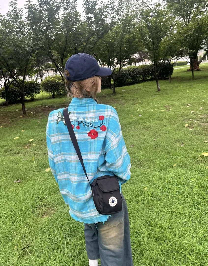 某保爆款！跟你买的国潮品质一样！花卉刺绣格子衬衫男女同款