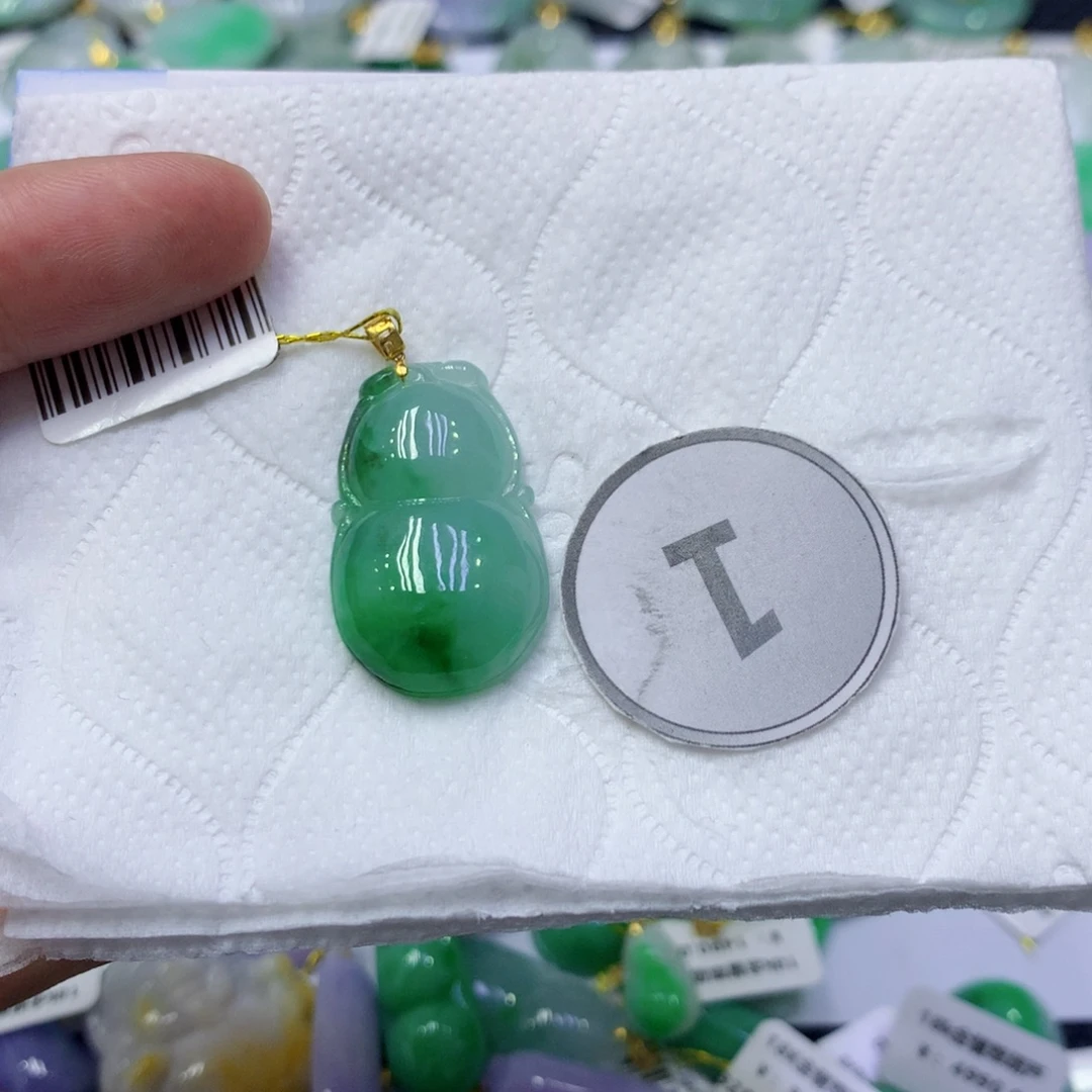 翡翠18K金镶嵌颈饰翡翠