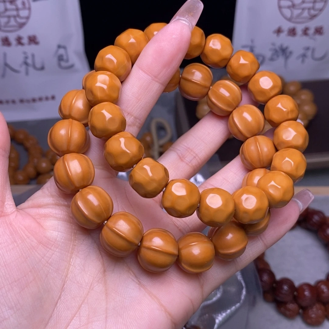 猴头核桃手串奶酪鲨鱼