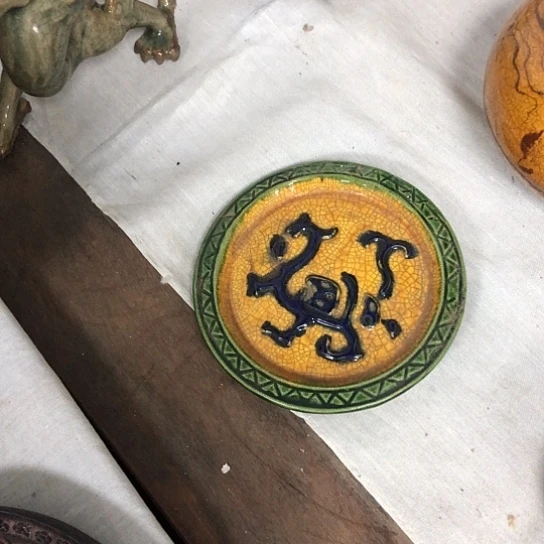 有机玻璃小摆件一个完整漂亮
