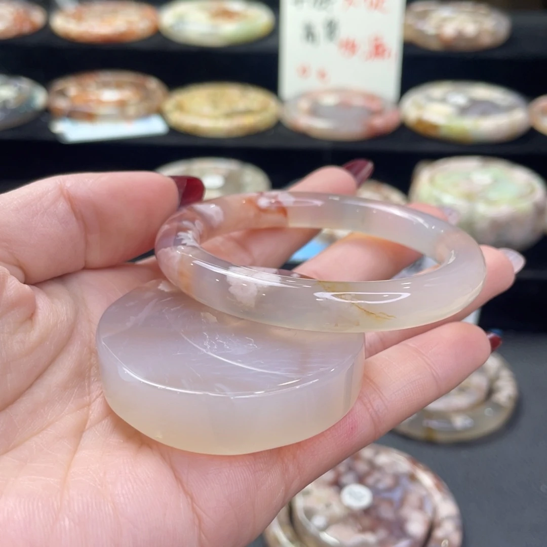 未镶嵌手镯石英质玉Y***y