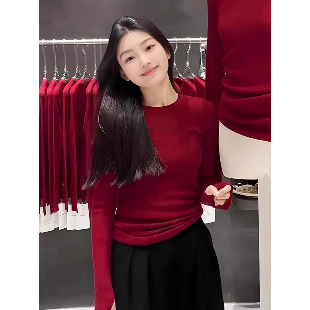 2025年春季圆领修身长袖舒适打底上衣女装时尚新年红色套头针织衫