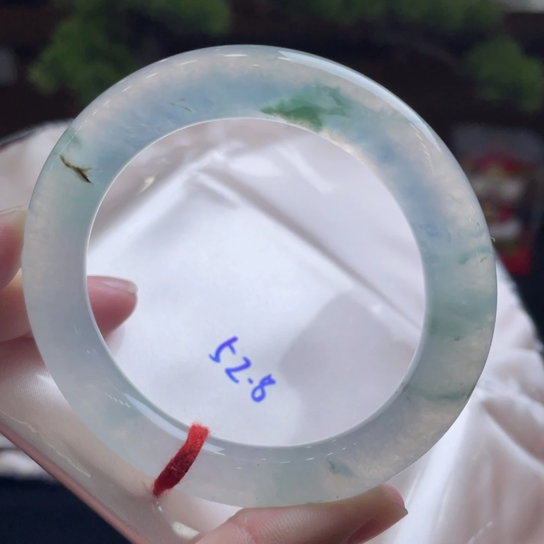 翡翠未镶嵌手镯53.1冰棍飘花 绿花