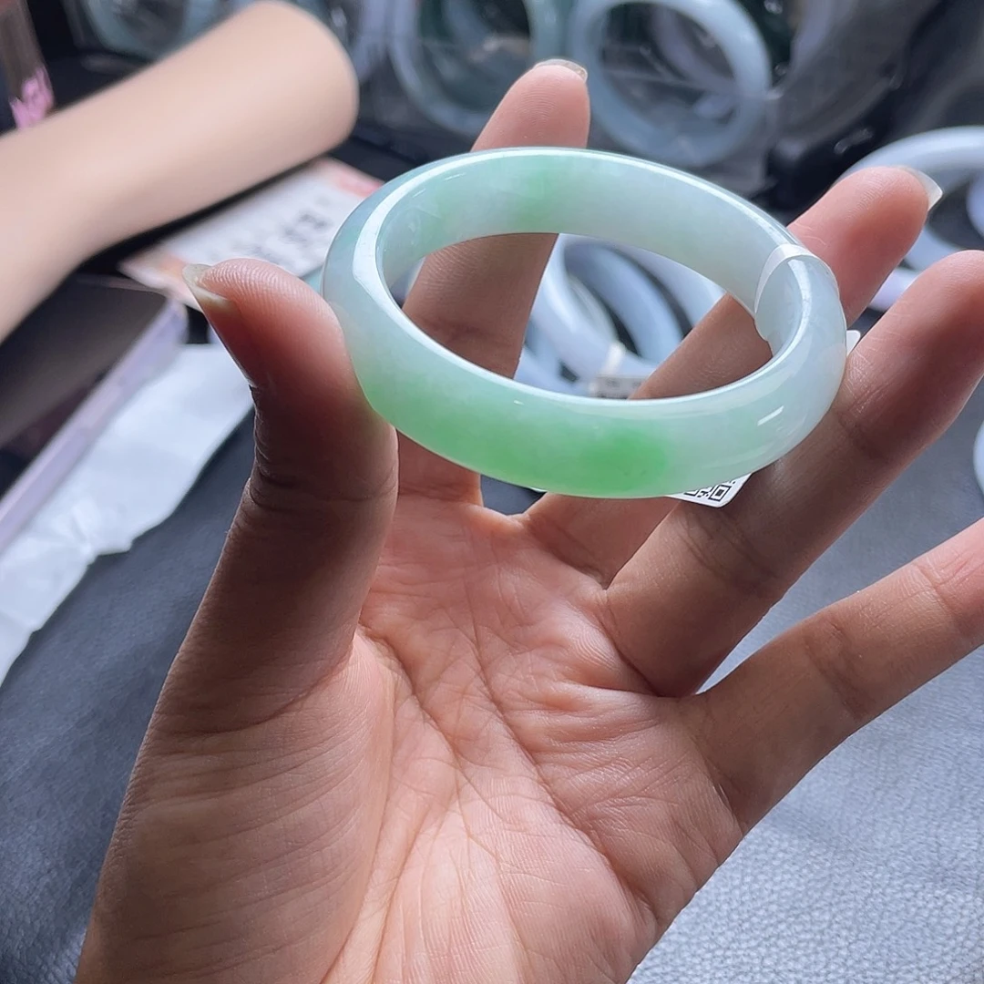 翡翠未镶嵌手镯51正圈32