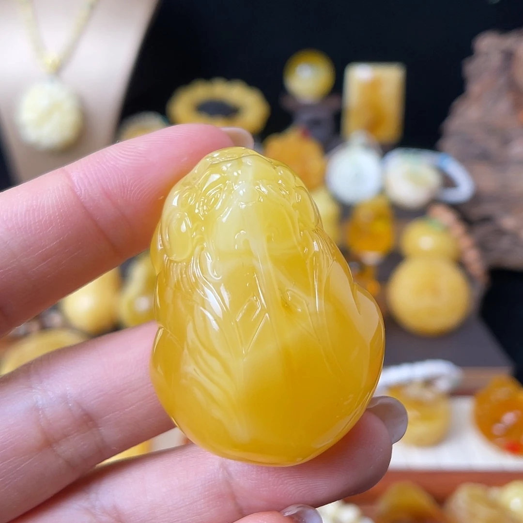 琥珀未镶嵌珠宝奇石