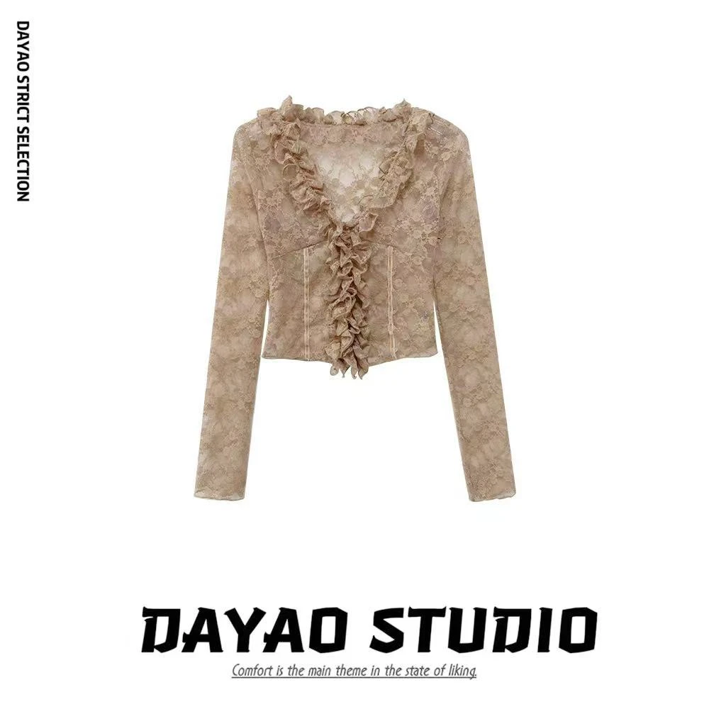 L【港岛日落】V领木耳边蕾丝百搭短款上衣