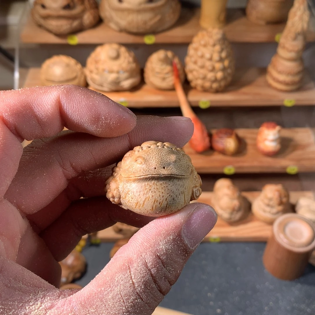 竹竹根雕小金蟾，小可爱很不错的一个