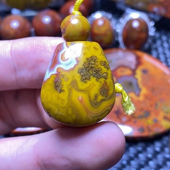 玛瑙/玉髓颈饰未镶嵌冰*