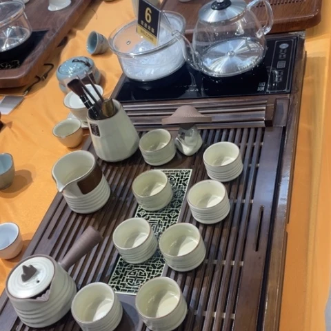 不过我们是一个没有灵魂和爱情是
