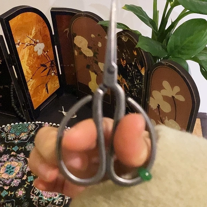 陶摆件剪刀带珠珠珠