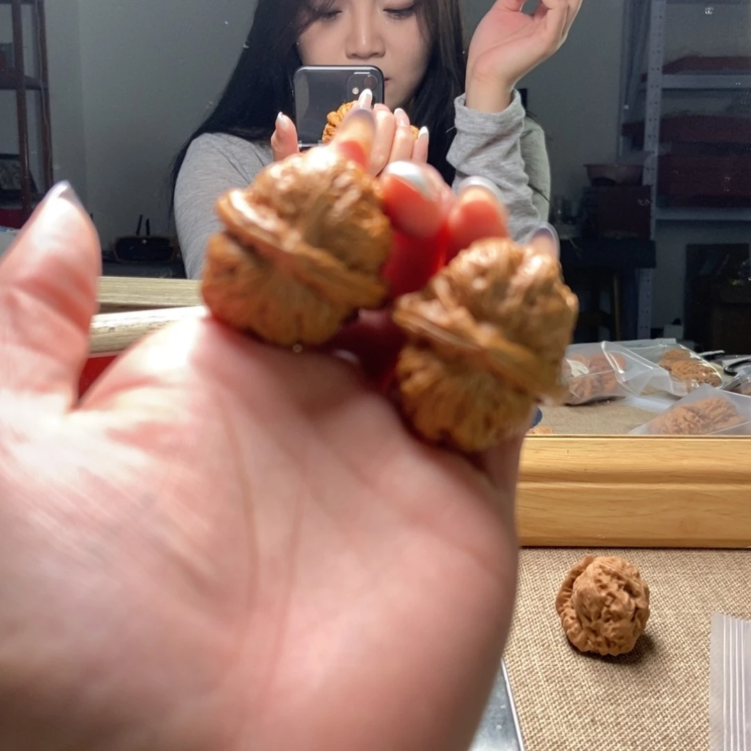 文玩核桃吊坠元宝10