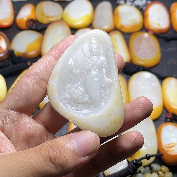 【闪购商品】和田玉未镶嵌颈饰海*