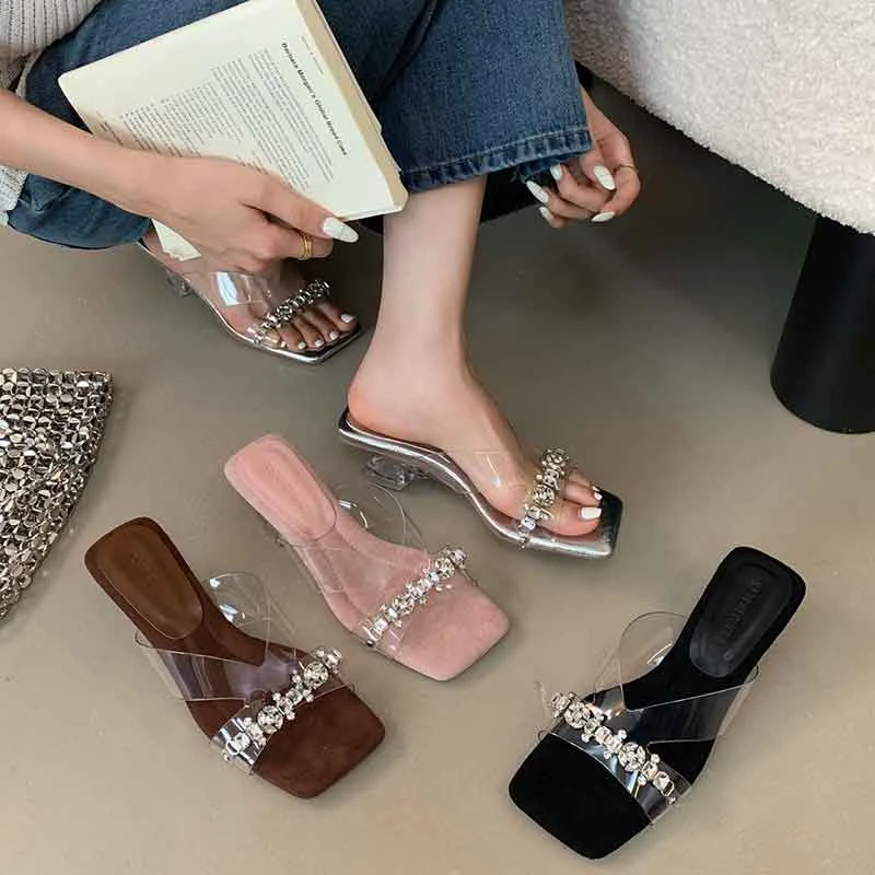水钻凉拖鞋女2025新款夏季方头百搭时尚外穿粗跟鞋沙滩露趾仙女风