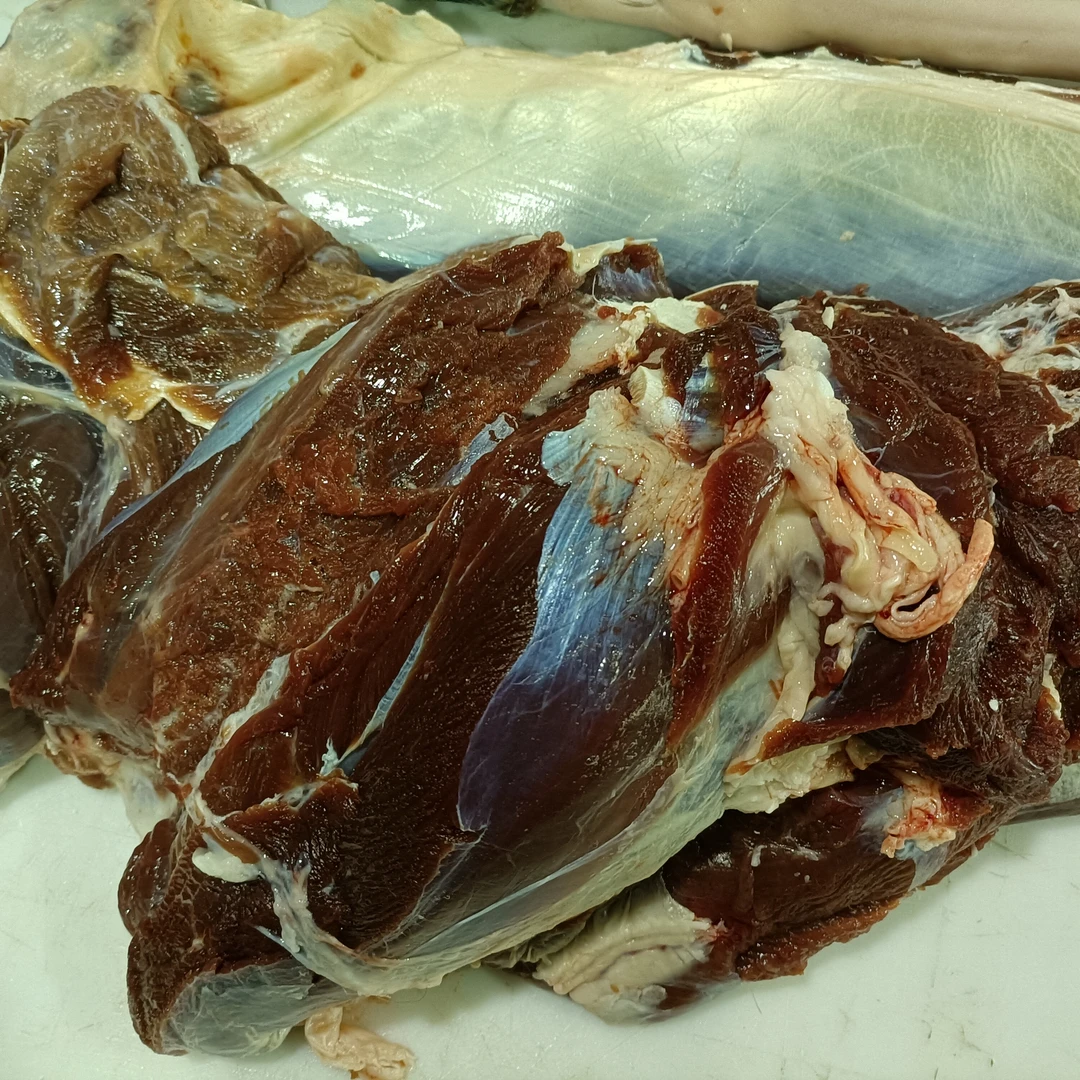 鹿乡镇特产新鲜去骨鹿肉 鹿腿肉