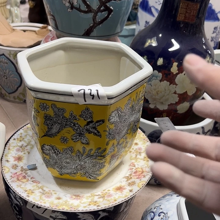 瓷片瑕。。。。。。。。。。。。。。。