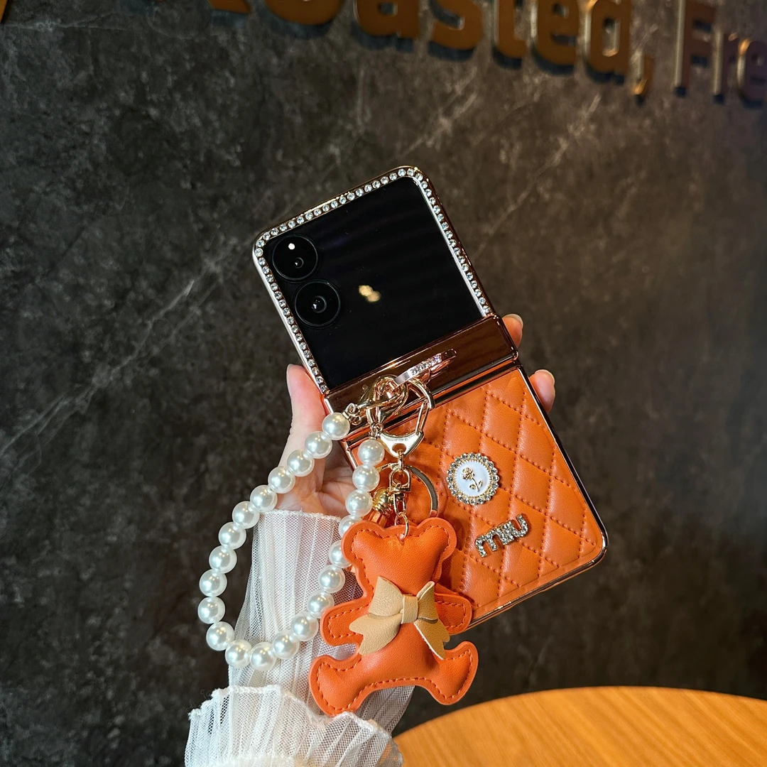 适用小米MIXFlip2手机壳Magicvflip2折叠橙色小熊菱格皮纹保护套