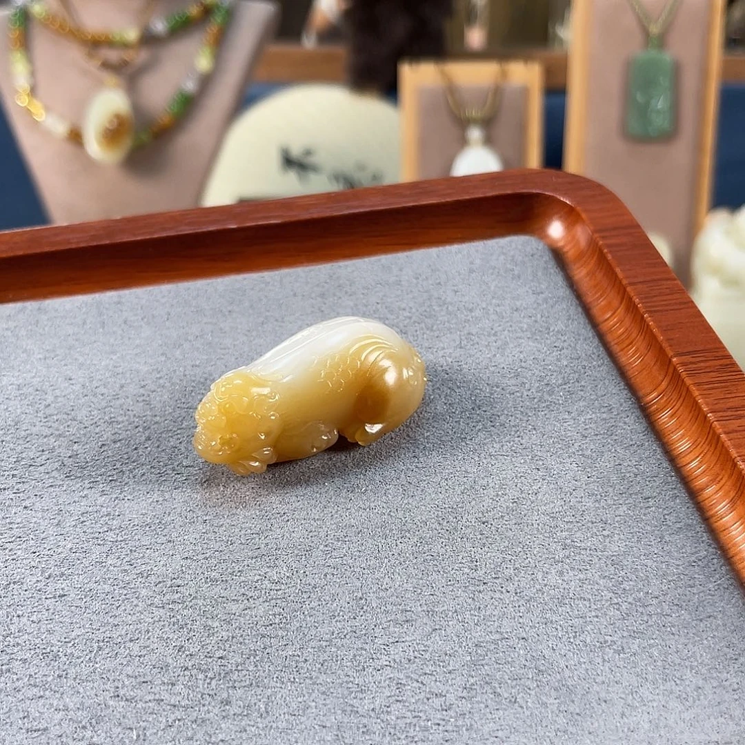和田玉未镶嵌吊坠(不含链)