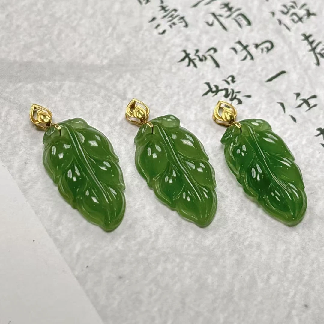 《铁头老猪》天然和田玉碧玉果绿金枝玉叶18k金镶嵌多样性发其一