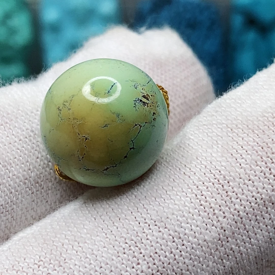 绿松石未镶嵌天然原矿 带武汉地大证书