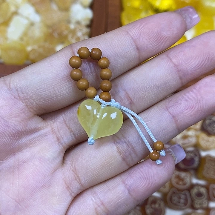 橄榄核吊坠福利屁桃滴溜36