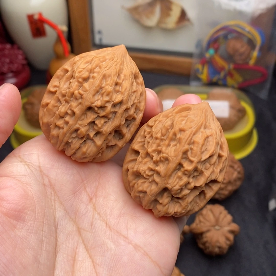 文玩核桃把件38鸡心