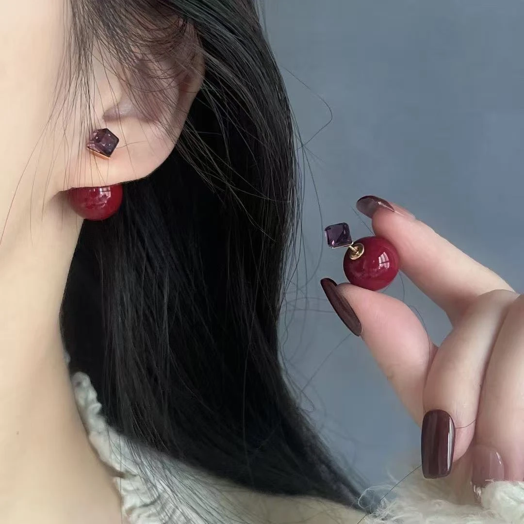 925银针秋冬红色复古球球耳钉精致一款两戴耳环百搭时尚气质耳饰