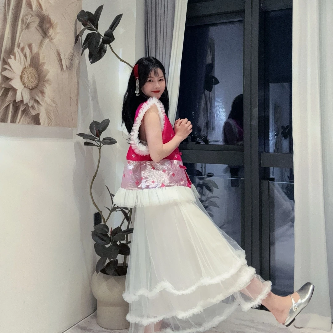 Ruckierz深圳南油原创欧若风蕾丝纯色性感甜美半身裙#6896